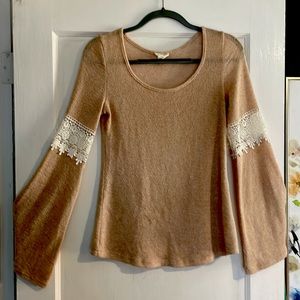 Cream Long-sleeve with Lace